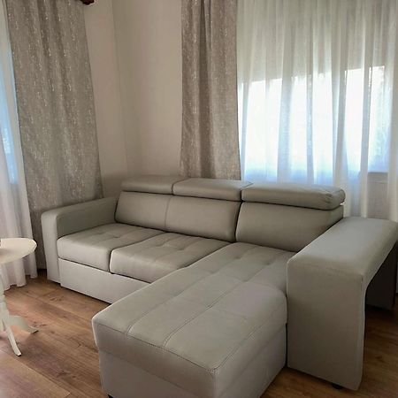 Guest House Pulake Berat Zewnętrze zdjęcie